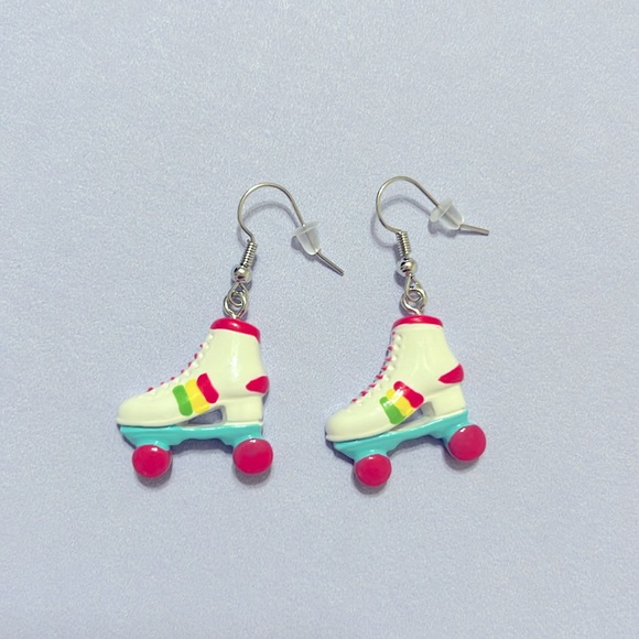 Roller Skates Earrings-NEW - Picture 2 of 2